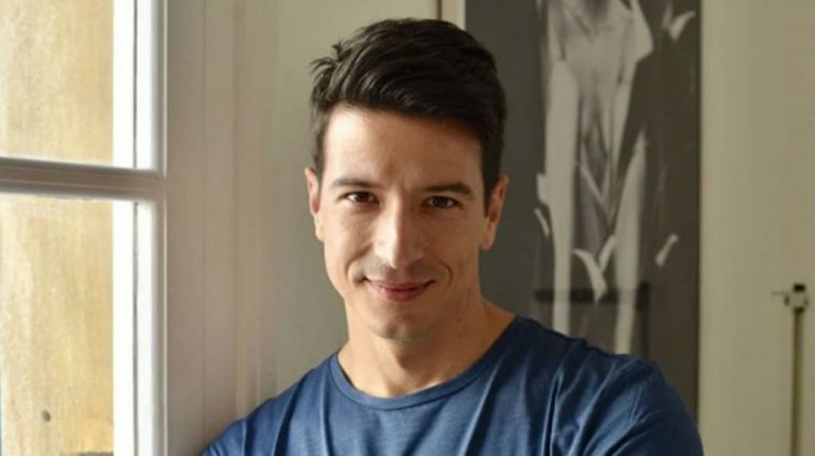 Αυτός είναι ο κούκλος ηθοποιός που μπαίνει στη "Γαλάτεια"