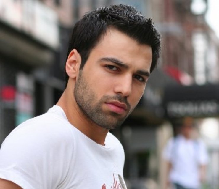 Ανδρέας Γεωργίου: Συγκλονίζει η εξομολόγηση του για τον αδερφό του που είναι φορέας του aids