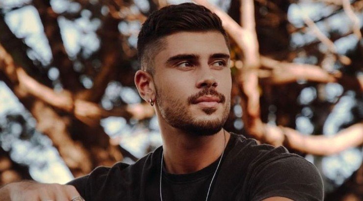 Andrew Λάμπρου: Δεν θα πιστεύετε από πόσα χωριά της Κύπρου έχει ρίζες ο φετινός μας εκπρόσωπος στην Eurovision