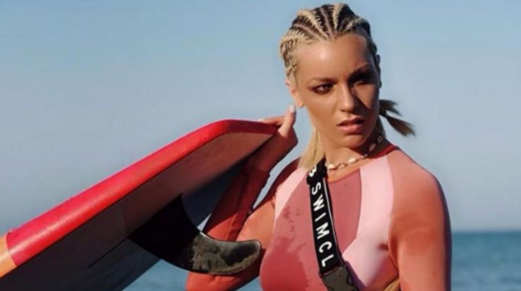 Άντρη Καραντώνη: Μας έβαλε στο υπέροχο υπνοδωμάτιο του νέου της σπιτιού