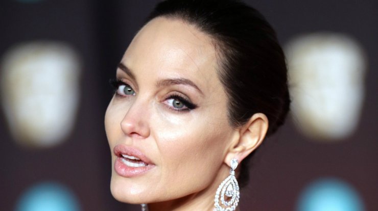 Ελληνίδα ηθοποιός: "Με έχουν μπερδέψει με την Angelina Jolie" 