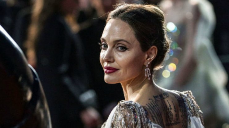 Angelina Jolie: Έκανε την πιο chic εμφάνιση αυτής της εβδομάδας