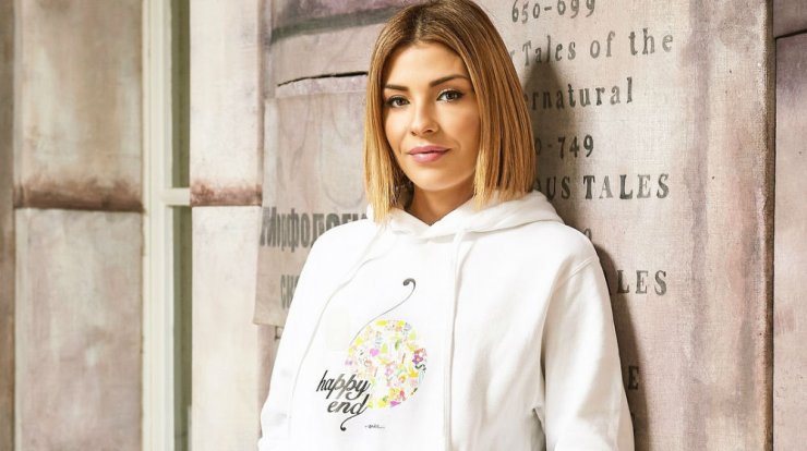 Άννα Χατζηγρηγορίου: Απαντάει για το πώς αντιμετώπισε κουτσομπολιά για εκείνην και στο ενδεχόμενο να ξαναπαντρευτεί!