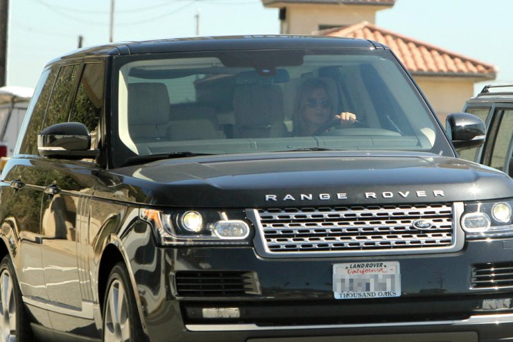 Σε ποια διάσημη ανήκει αυτό το πολυτελές αυτοκίνητο;