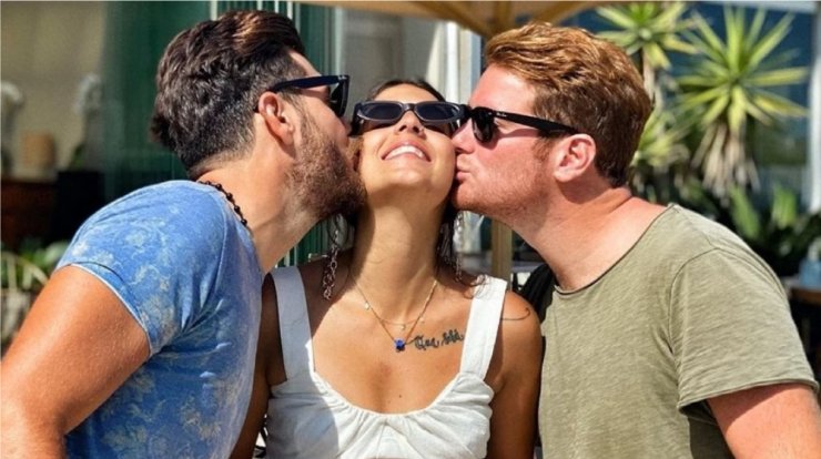 Άννα Μαρία - James - Μπάρτζης: Μαζί σε ντουέτο με γνωστό Έλληνα τραγουδιστή [βίντεο] 