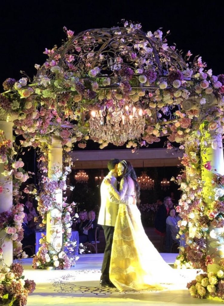 Γιώργος Μαρκίδης – Άννα Μαρία Βασιλειάδη: Τα στιγμιότυπα που δεν είδαμε από το γάμο της χρονιάς!