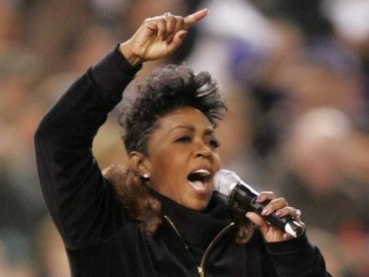 Ένταλμα σύλληψης για την διάσημη τραγουδίστρια Annita Baker [βίντεο]