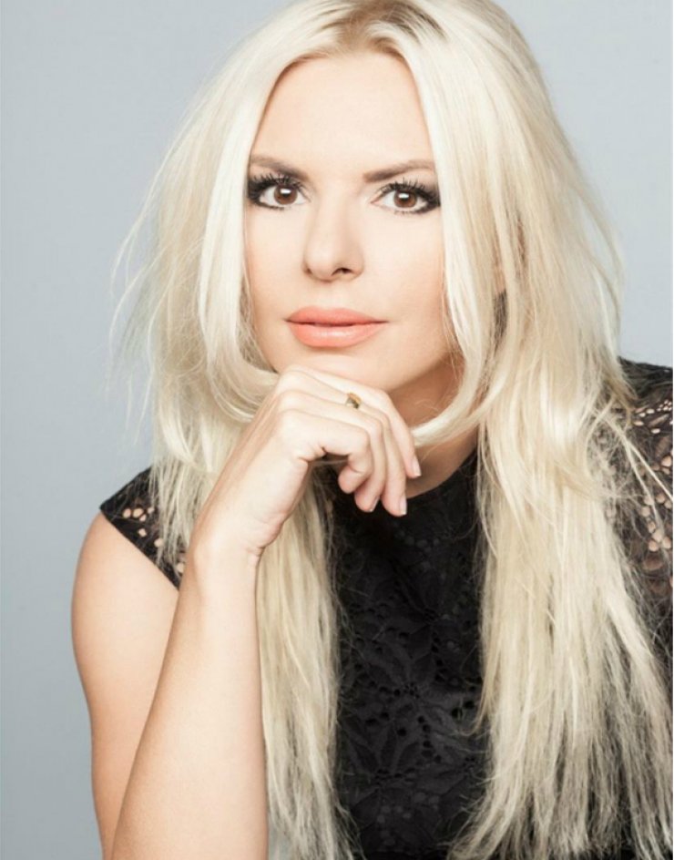 Αννίτα Πάνια: "Μείνε μακριά από τον γιο μου"