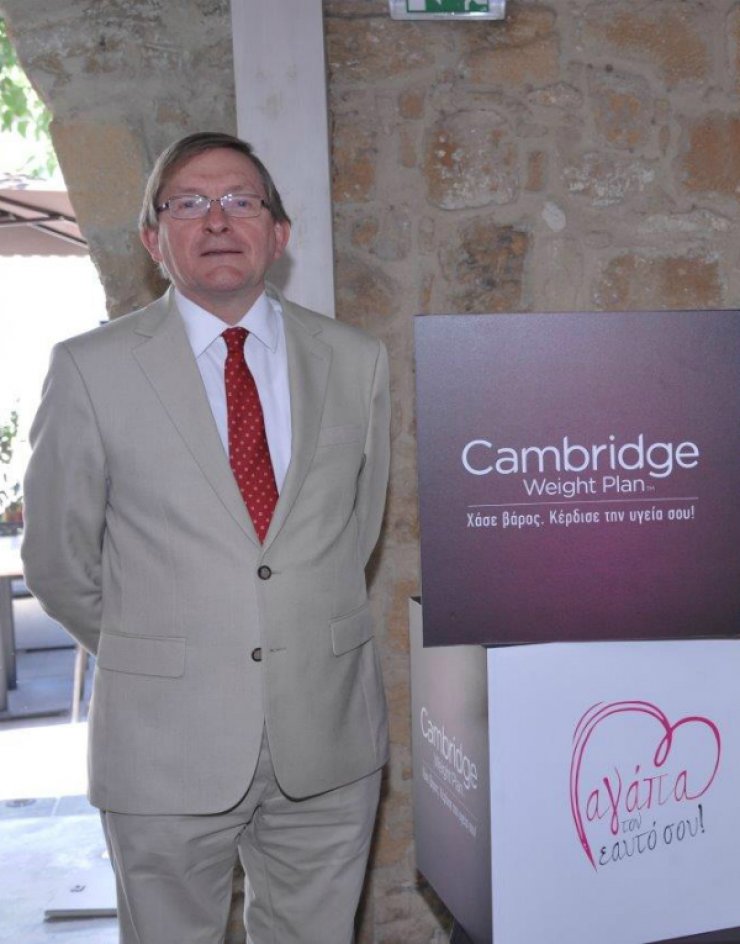 Μάθετε τα οφέλη του προγράμματος διατροφής Cambridge Weight Plan από τον Dr. Anthony Leeds