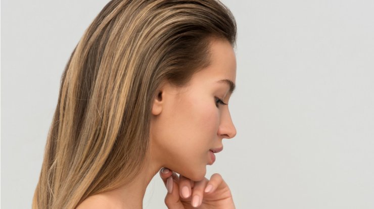 10 αντιγηραντικοί οροί για λαμπερή και νεανική επιδερμίδα