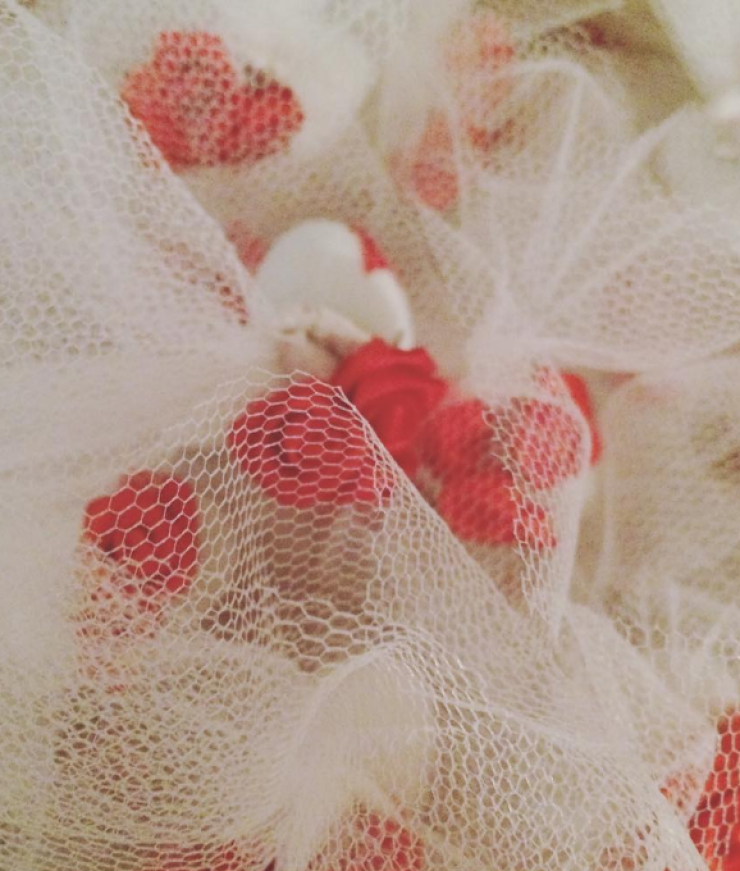 Πρόσωπο της κυπριακής τηλεόρασης ετοιμάζεται για τον γάμο της!