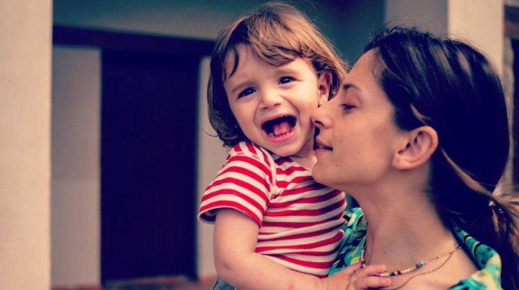 Αντωνία Χαραλάμπους: Με τον γιο της Ανδριανό στον παιχνιδότοπο [βίντεο] 