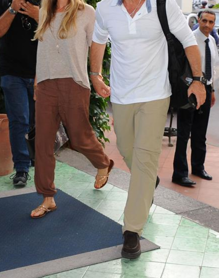 Η νέα σύντροφος πασίγνωστου ηθοποιού μετά το διαζύγιο!