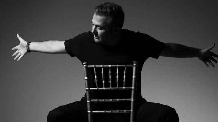 Αντώνης Ρέμος για κορωνοϊό: "Έχω πάθει τεράστια και ανεπανόρθωτη ζημιά..."