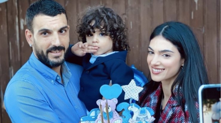 Άντρεα Κυριάκου: Καταγράφει τα παιχνίδια του Γιώργου Μερκή με τον γιο τους, Λαμπρινό [βίντεο]