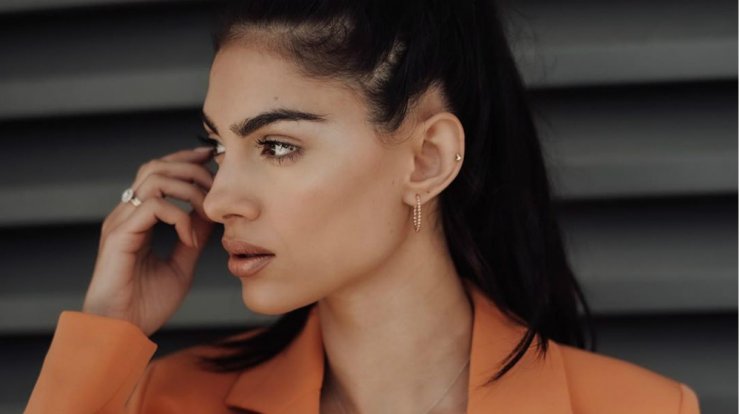 Άντρεα Κυριάκου: Δείτε στο βίντεο το natural makeup look που έκανε μόνη της