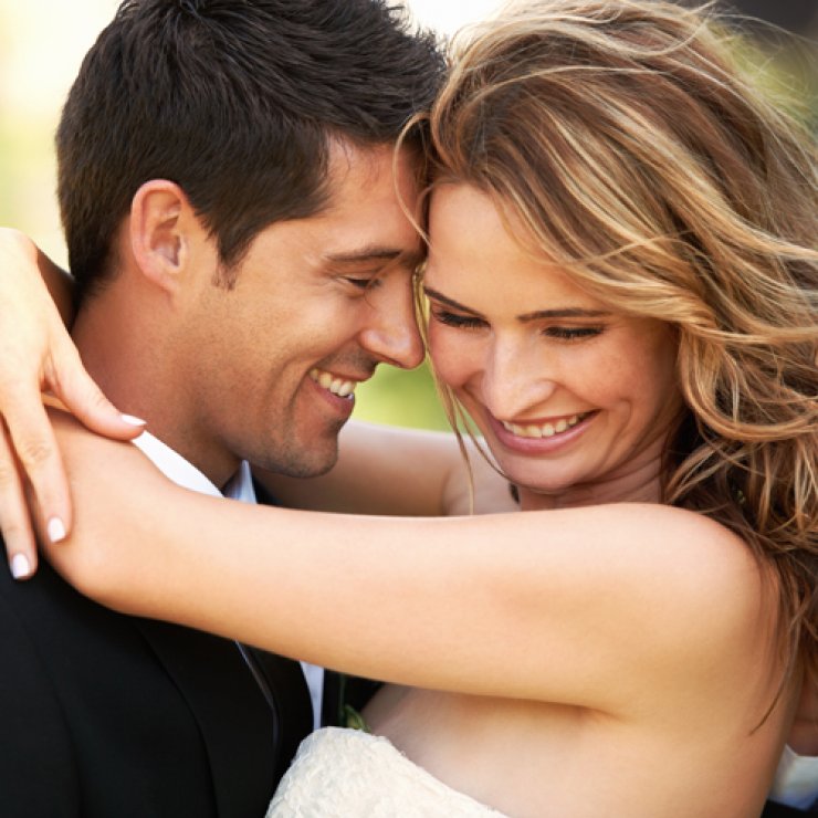 Οι άντρες ερωτεύονται με την πρώτη ματιά