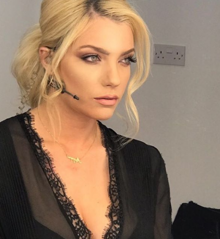 Σπουδαίο αφιέρωμα αυτό το Σάββατο στην "Παραδοσιακή Βραδιά" με την Άντρη Καραντώνη!