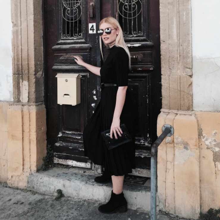 Άντρη Καραντώνη: Παιχνίδια με την κορούλα της στο κρεβάτι!