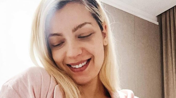 Άντρη Καραντώνη: Μας έδειξε το πρόσωπο της νεογέννητης Στυλιανής [βίντεο]