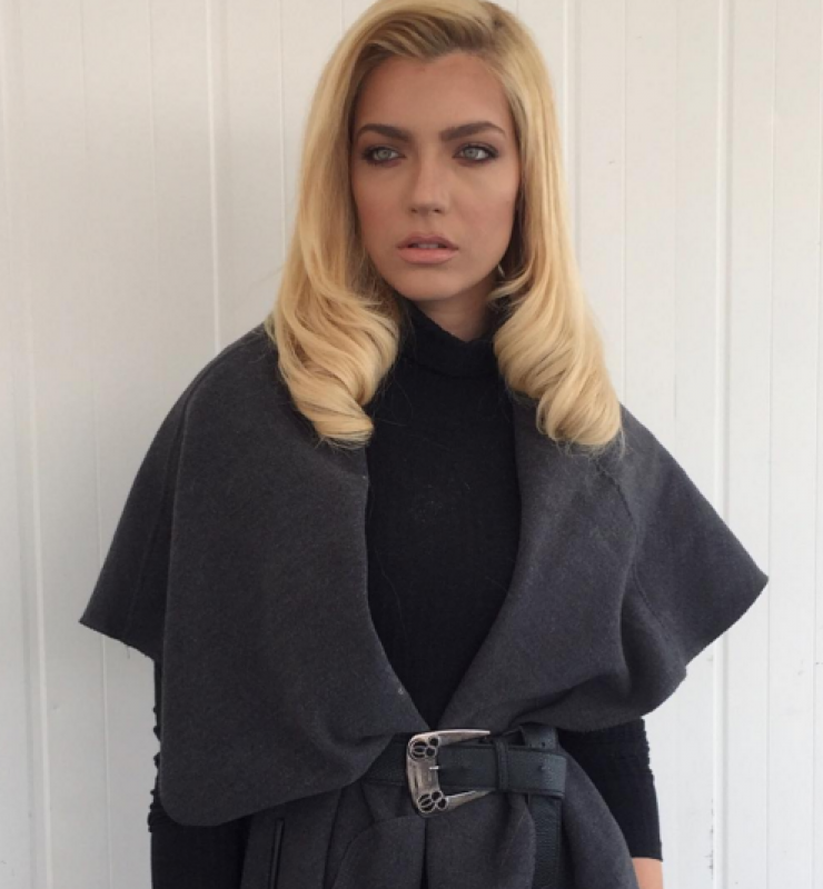 Άντρη Καραντώνη: Μας αποκαλύπτει την ρομαντική γωνιά του υπνοδωματίου τους!