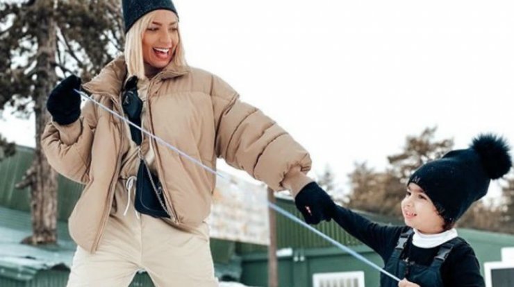 Άντρη Καραντώνη: Η μεταμφίεση της μικρής Αργυρώς για τα καρναβάλια [βίντεο]