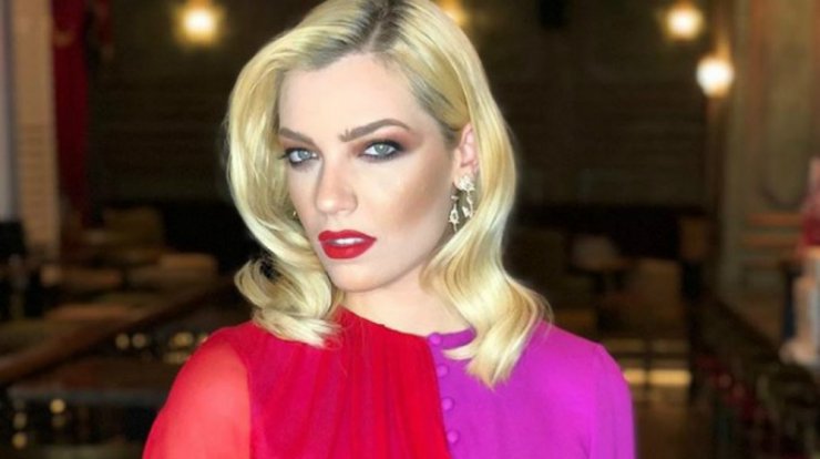 Άντρη Καραντώνη: Η εξωτερική αλλαγή στην εμφάνισή της που μας σόκαρε