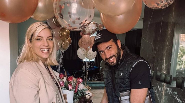 Καραντώνη – Σκουρουμούνης: Η κόρη τους Στυλιανή έγινε τριών μηνών και είδαμε τα πιο cute στιγμιότυπά της!