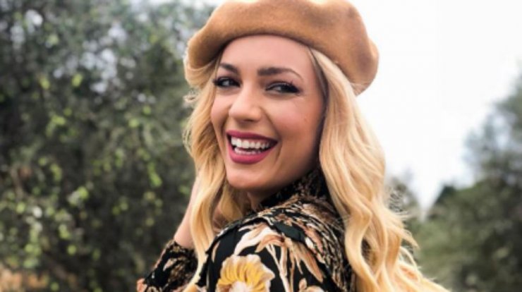 Άντρη Καραντώνη: Τα συγκινητικά λόγια στη γιαγιά της!