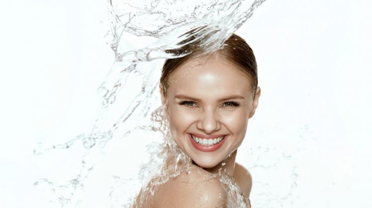 Η ενυδατική σειρά προσώπου που χρειάζεσαι πριν και μετά τις διακοπές