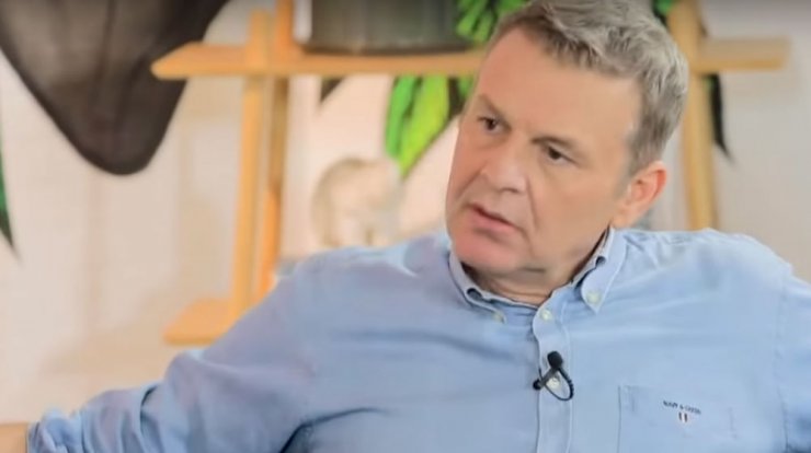 Απόστολος Γκλέτσος: Η κόρη του έγινε 18 ετών, πέρασε στο πανεπιστήμιο και την είδαμε μετά από χρόνια!