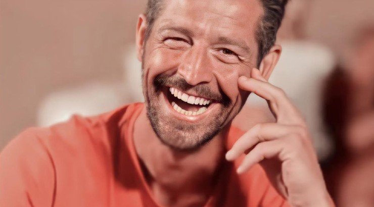 Απόστολος Ρουβάς: Αυτή είναι η κούκλα σύντροφός του! [εικόνες]