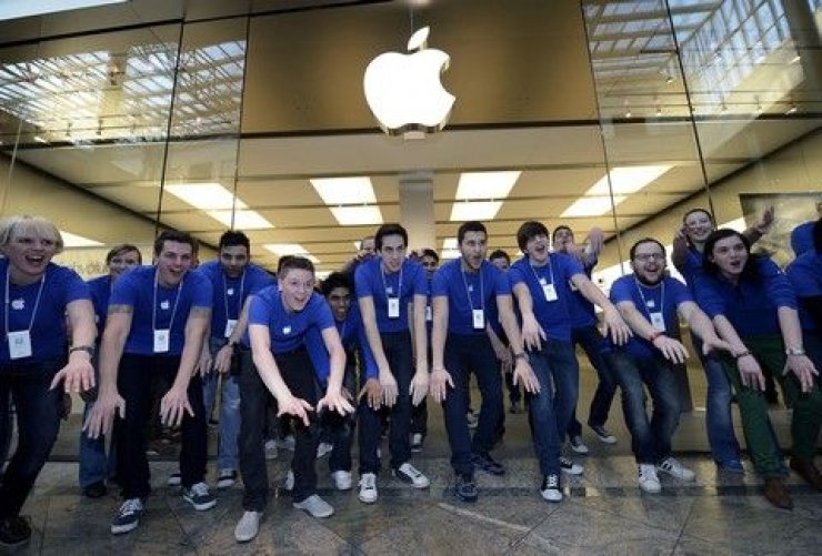 Τόσα πληρώνει η Apple! Δείτε τους μισθούς των εργαζομένων της! (ΛΙΣΤΑ)