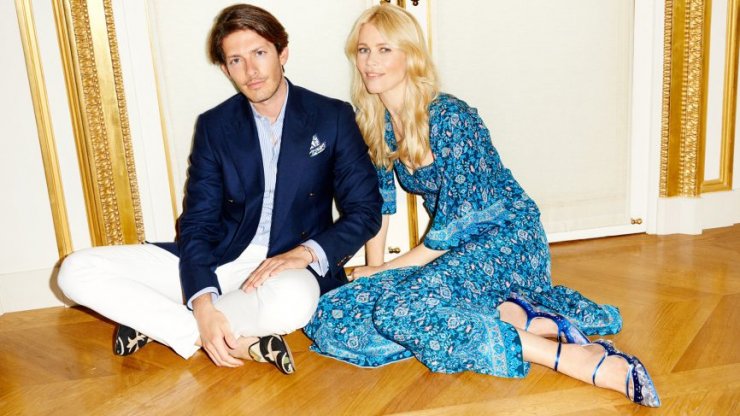 H Claudia Schiffer σχεδίασε τα πιο κομψά παπούτσια της σεζόν για το brand Aquazzura