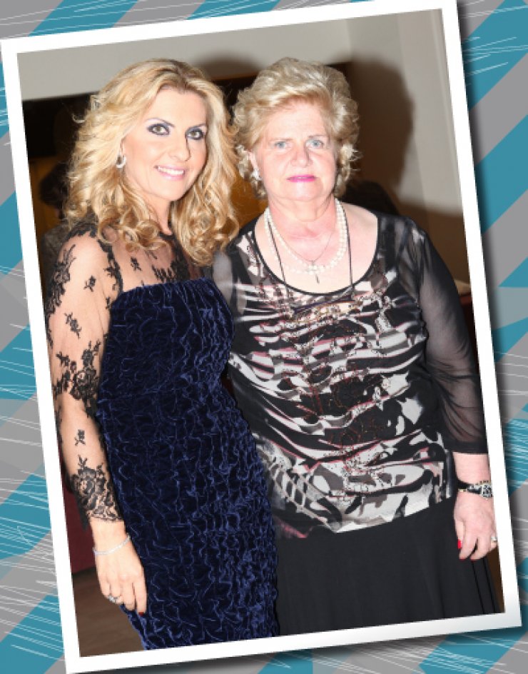 Τα συγκινητικά λόγια της Γιούλας Αραούζου για την μητέρα της!