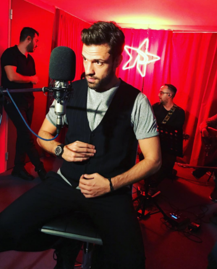 Η γυναίκα που έχει τρελάνει τον Κωνσταντίνο Αργυρό! [βίντεο]