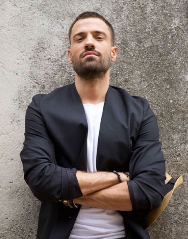 Κωνσταντίνος Αργυρός: Μετά τον χωρισμό ποζάρει ημίγυμνος και αναστατώνει τον γυναικείο πληθυσμό!