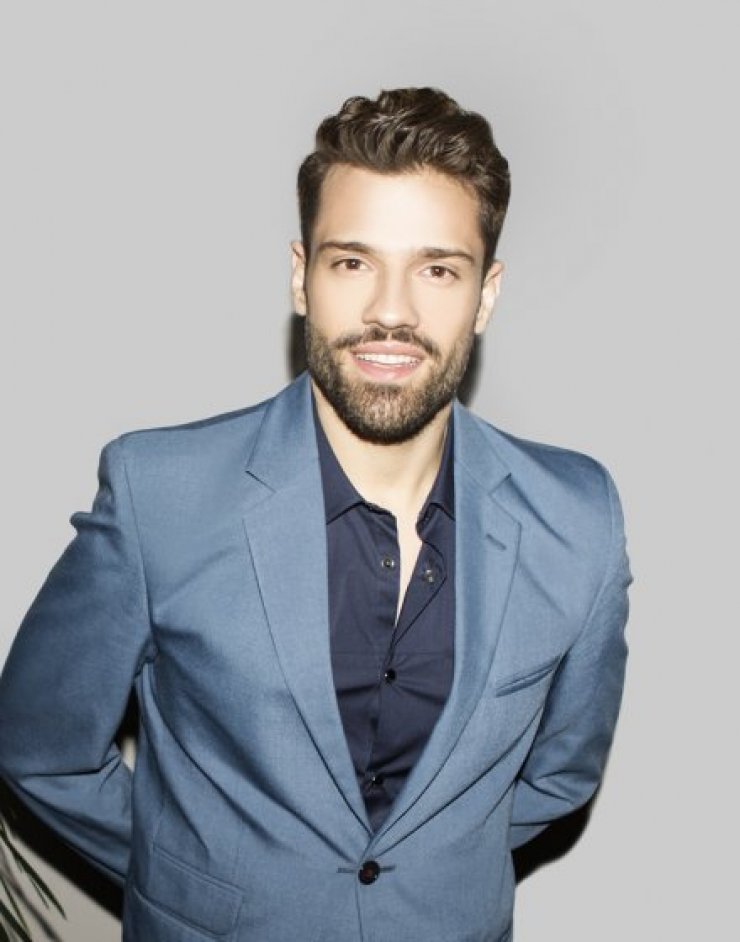 Αποκάλυψη Έλληνα τραγουδιστή: "Με τον Αργυρό έχουμε κοιμηθεί πολλoύς μήνες στο ίδιο κρεβάτι!"