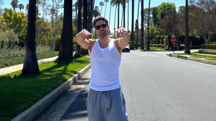 Κωνσταντίνος Αργυρός: Η τυχαία συνάντηση με πασίγνωστο μοντέλο στο Los Angeles [βίντεο]