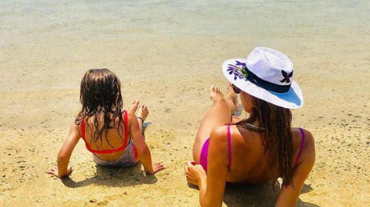 Η συγκίνηση της Κωνσταντίνας Ευριπίδου για την πρώτη ημέρα της μικρής Αριάδνης στο μπαλέτο 