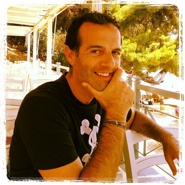 H συγκινητική στιγμή στο "Πρωινό", όταν ο Λιάγκας αναφέρθηκε στον χαμό του αδερφού του Καβατζίκη