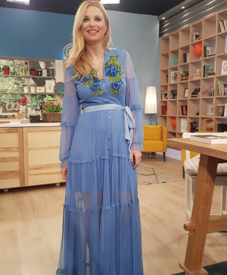 Συγκινητική στιγμή για τη Χριστιάνα Αριστοτέλους on air! Κλώτσησε για πρώτη φορά το μωρό!