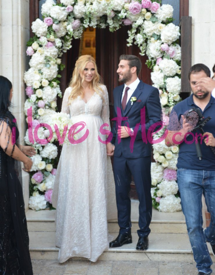 Οι πρώτες φωτογραφίες από τον υπέροχο διάκοσμο του γαμήλιου δείπνου Εφραίμ - Αριστοτέλους που συμβαίνει τώρα σε γνωστό ξενοδοχείο της Λεμεσού