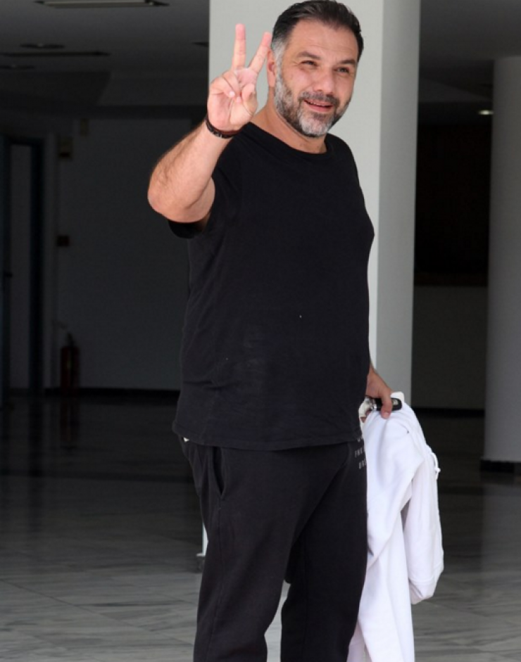 Γρηγόρης Αρναούτογλου: Η φάρσα που του έκαναν ανήμερα της γιορτής του!