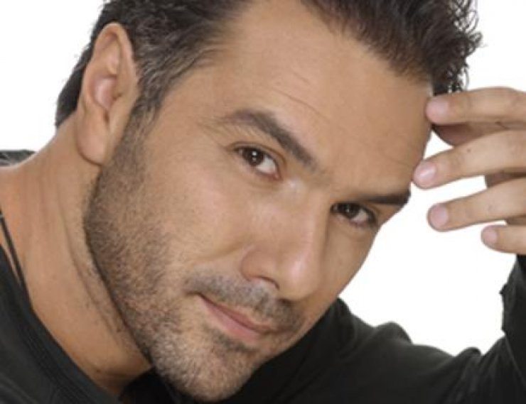 Γρηγόρης Αρναούτογλου: "Είμαι πολύ χαρούμενος που ήρθε στη ζωή μου η Κατερίνα"