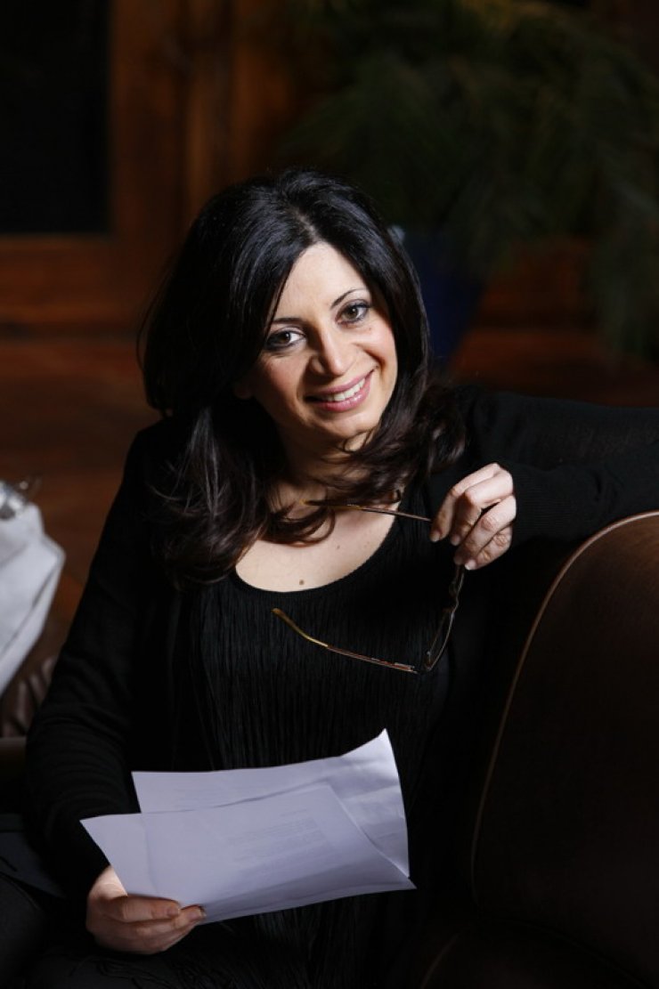 Αρτεμίου: Διαψεύδει τις φήμες που τη θέλουν να μην μιλά με την Έλια