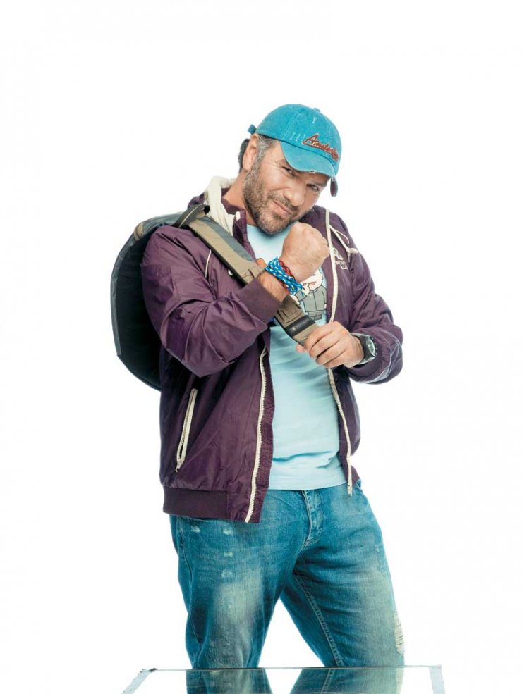 Γρηγόρης Αρναούτογλου: Στο νοσοκομείο τώρα με τον γιο του!