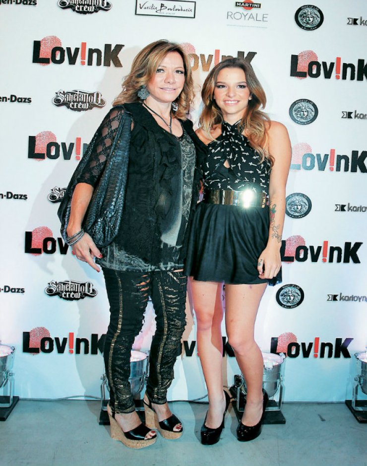 Η Μαριάννα Λάτση και η κόρη της Εριέττα σε ιδιωτική κλινική