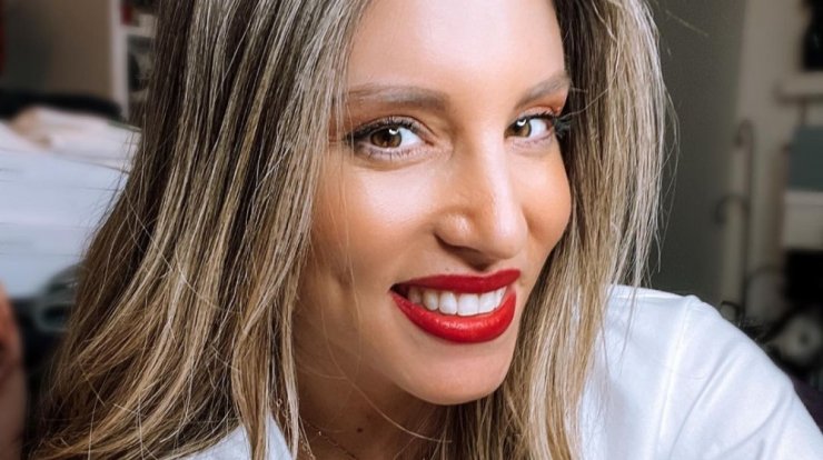 Αθηνά Οικονομάκου: Δεν πάει το μυαλό σας ποιο όνομα έδωσε στην κορούλα της [εικόνα]