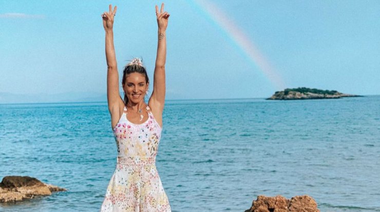 Αθηνά Οικονομάκου: Μας δείχνει τον γιο της Μάξιμο στην πιο καλοκαιρινή τους στιγμή [εικόνα]